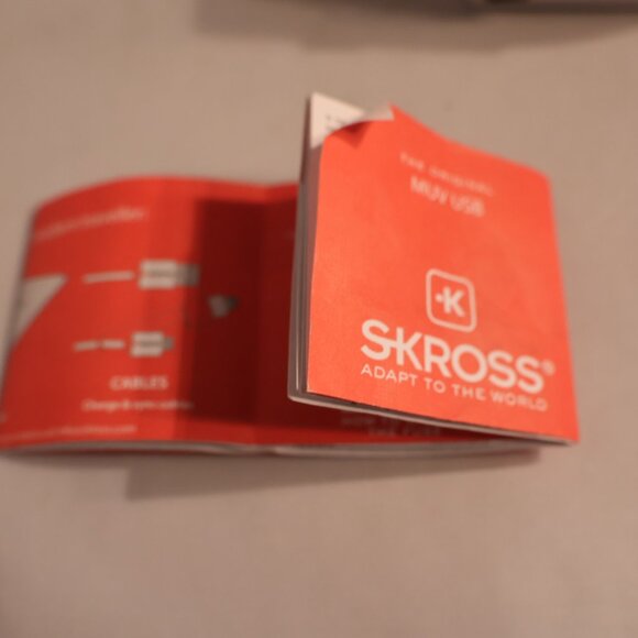 SKROSS Universal Adapter for Travel – Retail $33 - Picture 2 of 6